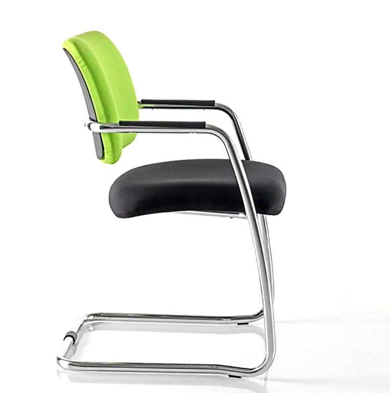 Ergonomic kneeling chair with angled seat for better posture