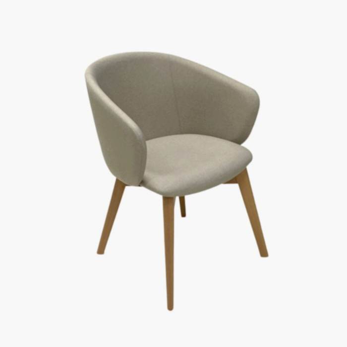 Leather office chair with sleek and professional appearance
