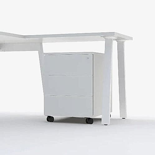 Simple drawer unut for staying under a desk