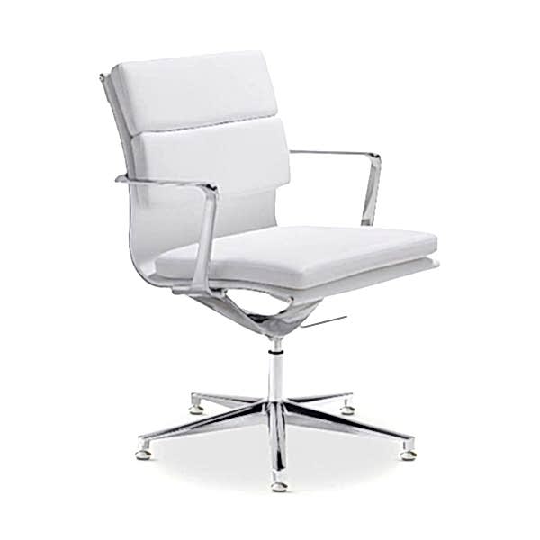 With its padded seat and backrest, this chair provides exceptional comfort for long working hours