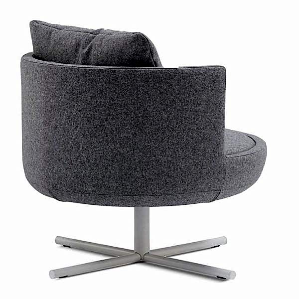 Round armchair