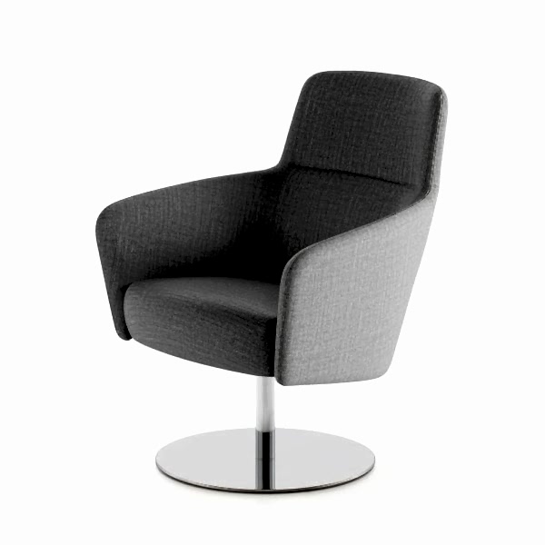 This recliner ensures ultimate comfort